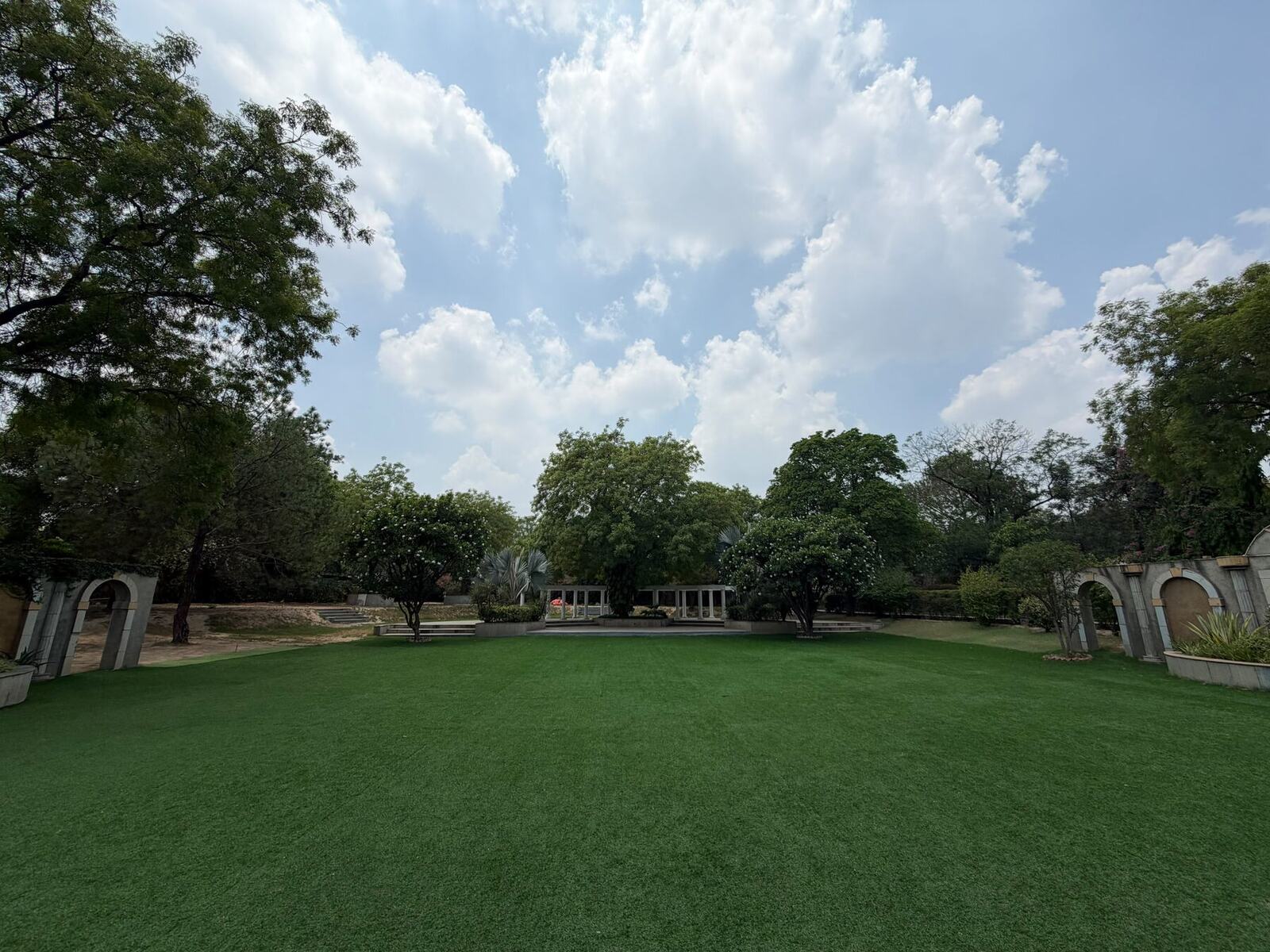 Lawns at House of Joy, photo 1